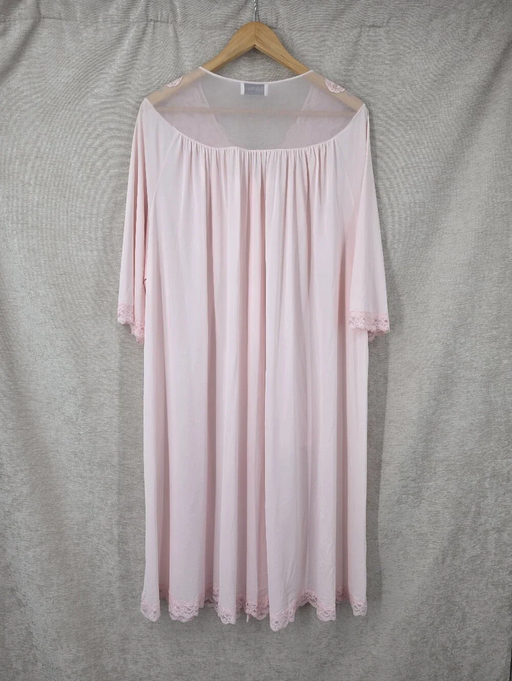 Shadowline Vintage Pink Lace Trim Women's Pajama Set with Matching Robe Nylon